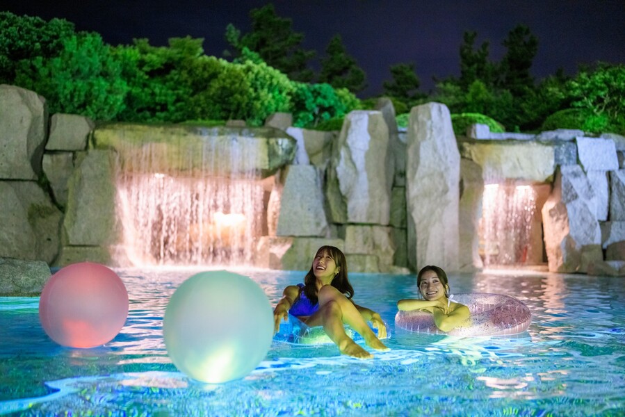 都心から近い舞浜で～昼は太陽のもとで、夜は光と音に浸る“非日常”ステイを～