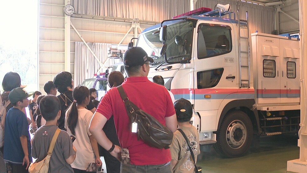 なり手不足の千葉県土木職　子供たち対象の現場見学会開催　VRで重機操作体験も