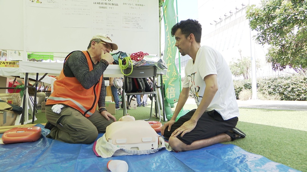 震度７の揺れ体験や心肺蘇生法などに挑戦　千葉市で市内在住外国人対象の防災教室