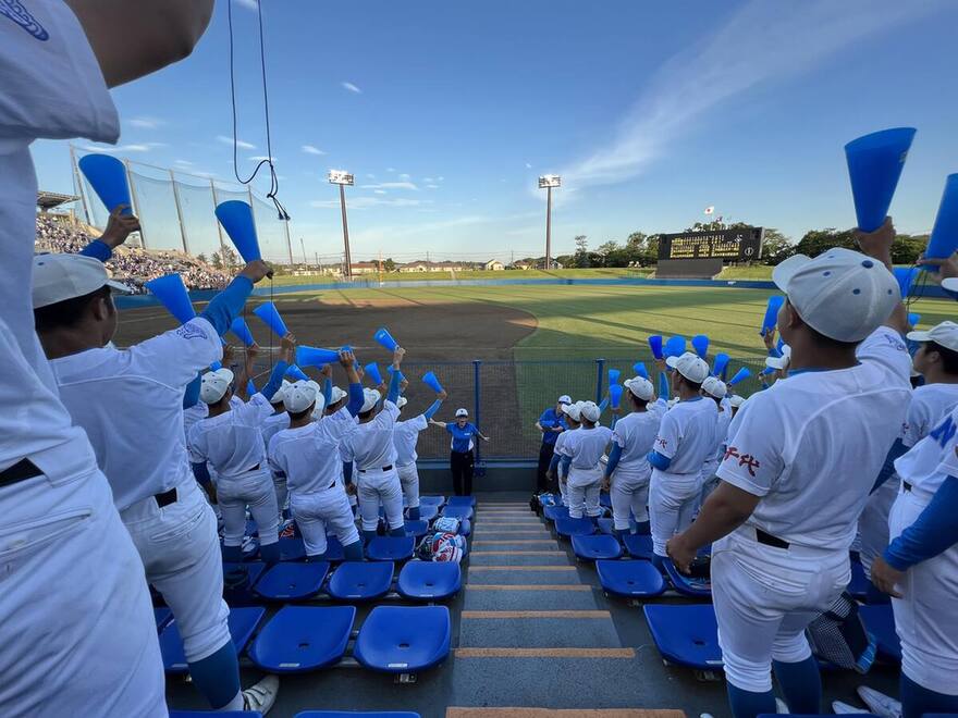 迫力満点の声援率いる、たった５人の「応援部」八千代松陰／夏の高校野球千葉大会