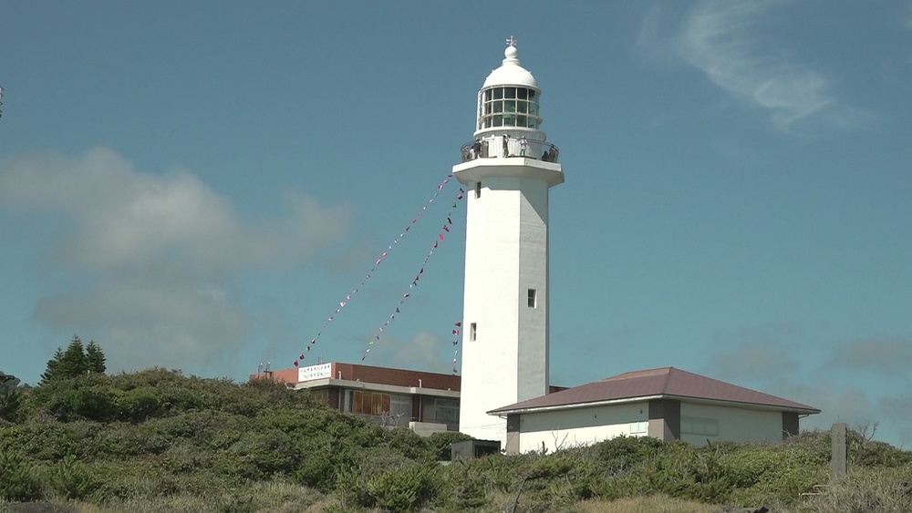 関東大震災で倒壊した野島埼灯台が再建から１００周年　親子連れらが歴史など学ぶ