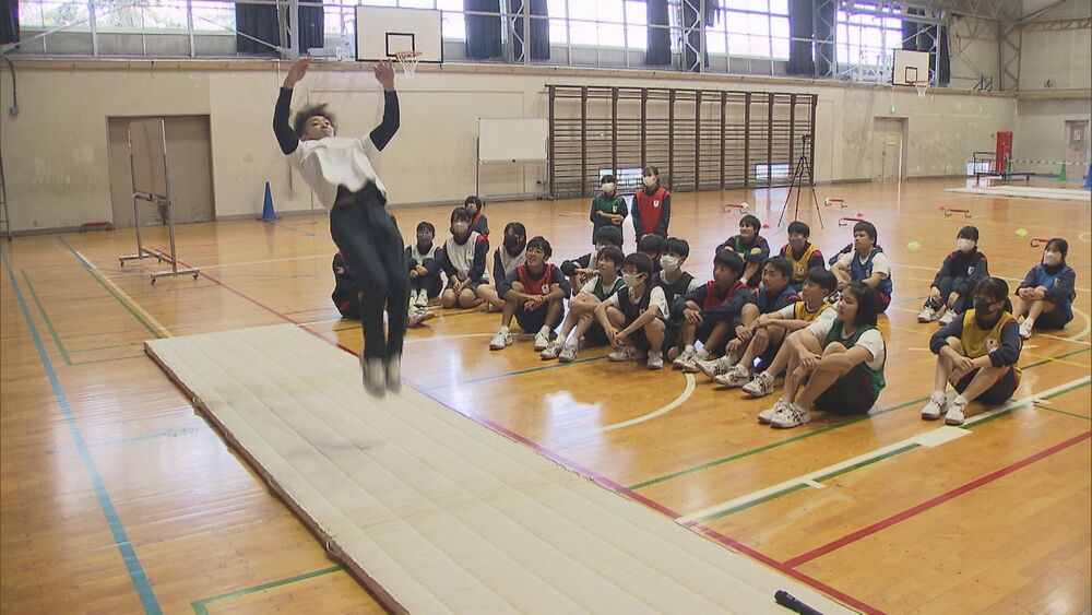 講師は“オリンピアン”　中学校で特別授業