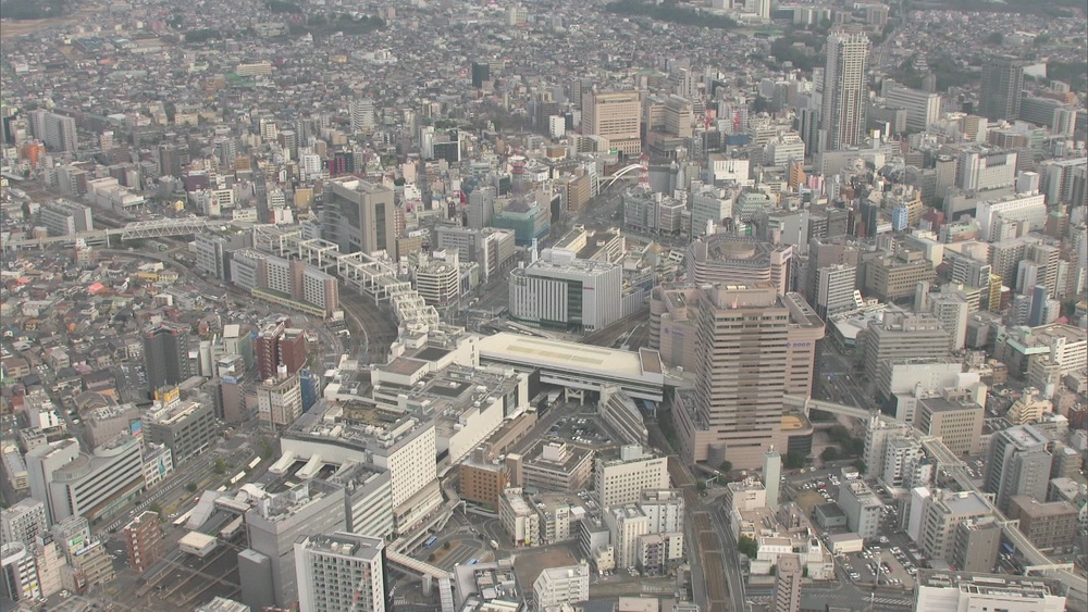 ２０２５年冬のボーナス予想額 ６１万６０００円　前年を８０００円上回る