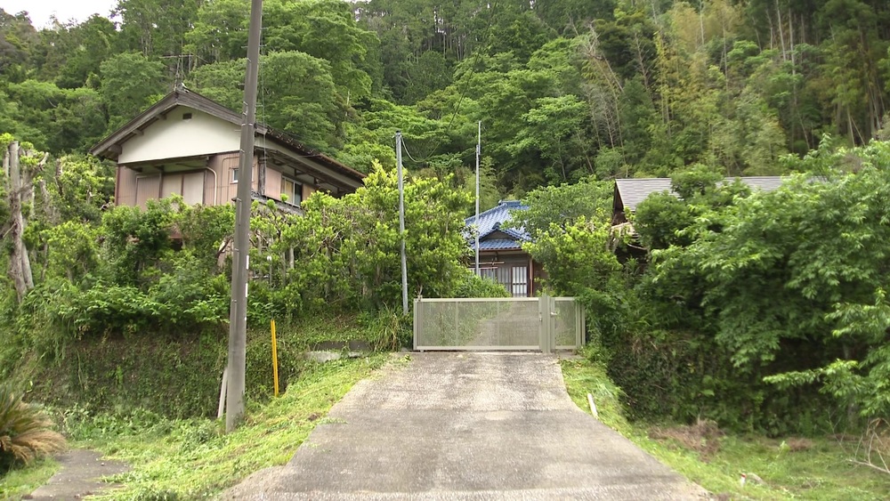 生活保護申請で判明　６２歳無職男　南房総市の住宅に母親の遺体を約１年半遺棄か