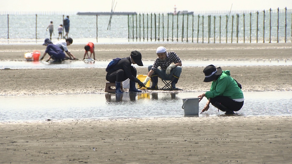 潮干狩りシーズン到来！家族連れで賑わう東京湾岸「ふなばし三番瀬海浜公園」