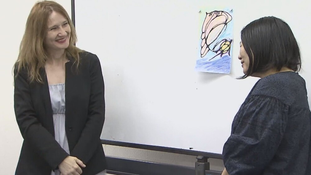 ウクライナからの避難女性 アートセラピーで市民と交流　千葉市