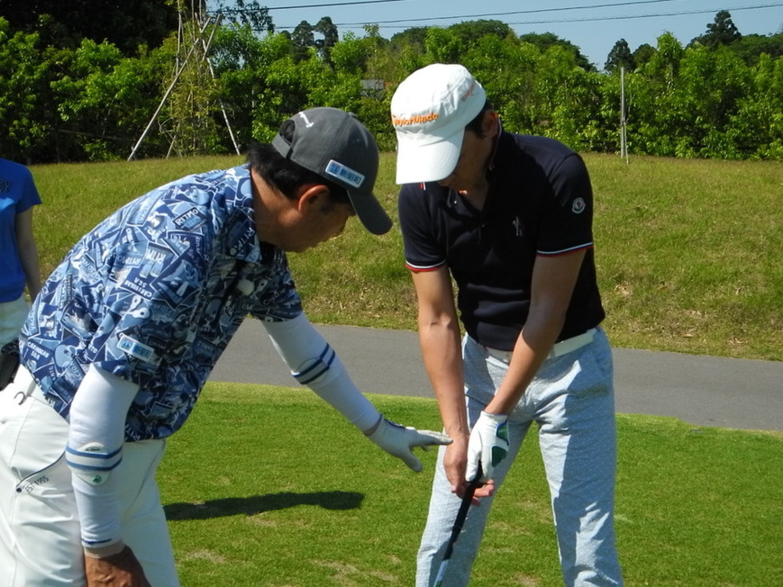 牧野裕のEnjoy Golf～ティーショットでスライスを直すには