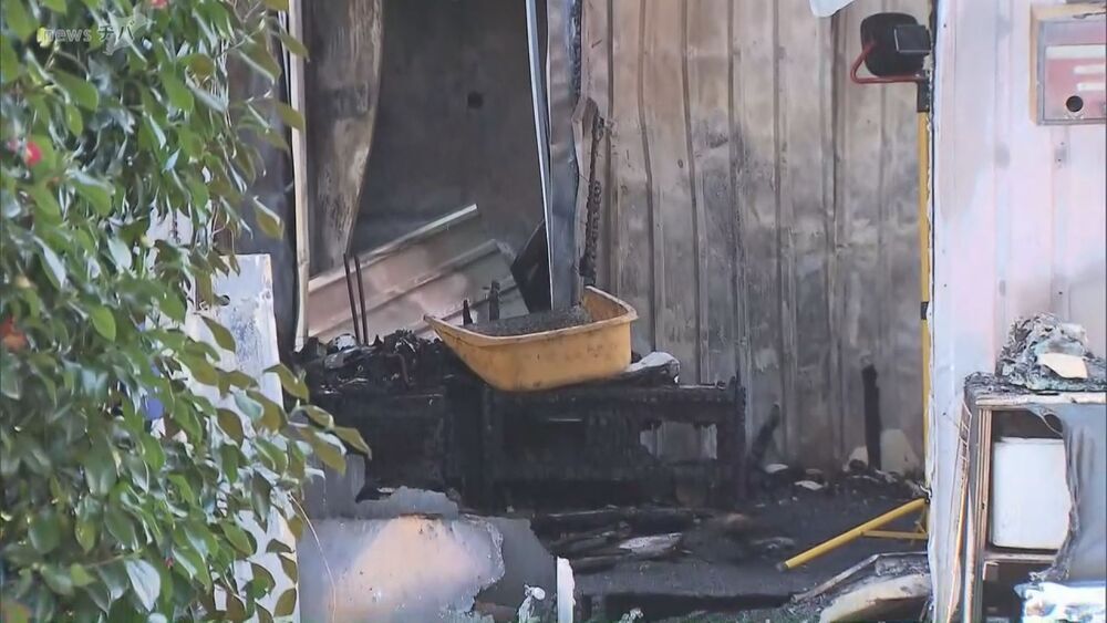 「木が燃えていて黒煙が見える」千葉県白井市で住宅全焼 1人が遺体で見つかる