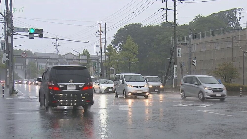 “線状降水帯”情報　府県単位で発表へ