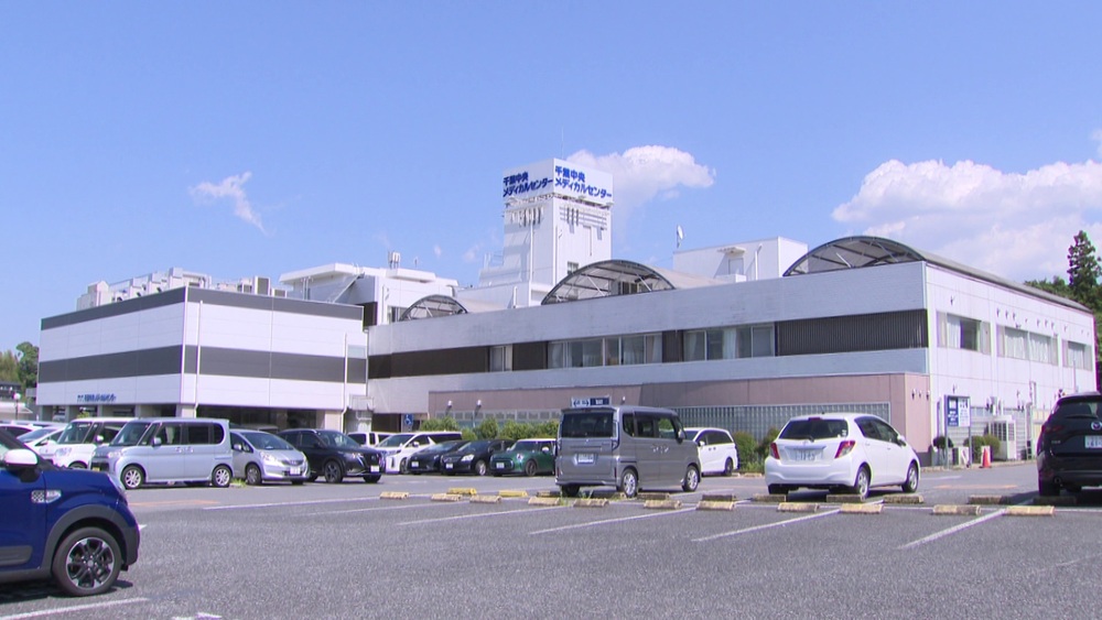 病院に恨みか　千葉市で医師切りつけた７５歳の男「左首を狙って突き刺した」