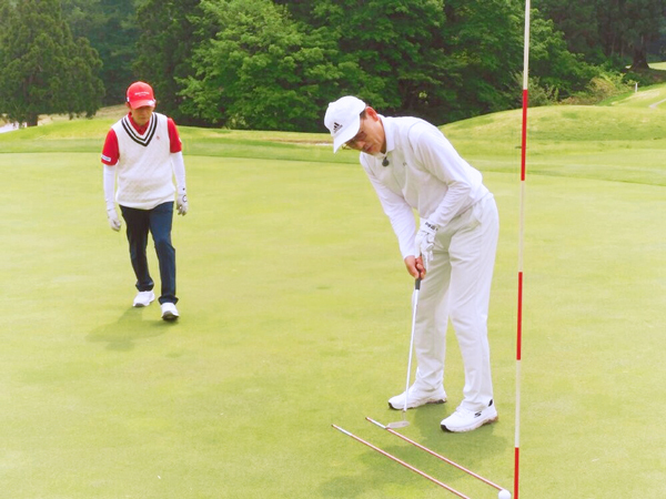 牧野裕のEnjoy Golf～ショートパットの打ち方についてアドバイス～