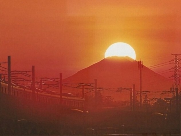 千葉県立美術館で美しい富士山の写真展開催中