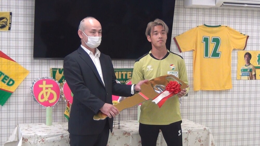 「笑顔で過ごしてほしい」千葉県共同募金会×ジェフ千葉 福祉施設に車を贈呈 