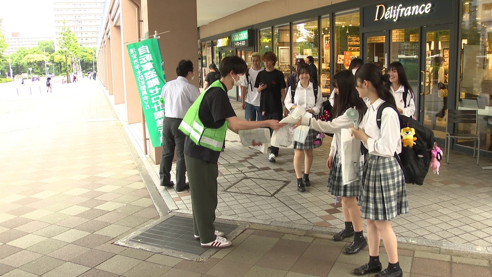 自転車の盗難多発　ＪＲ新浦安駅前で学生らが自転車トラブルの防止呼びかけ