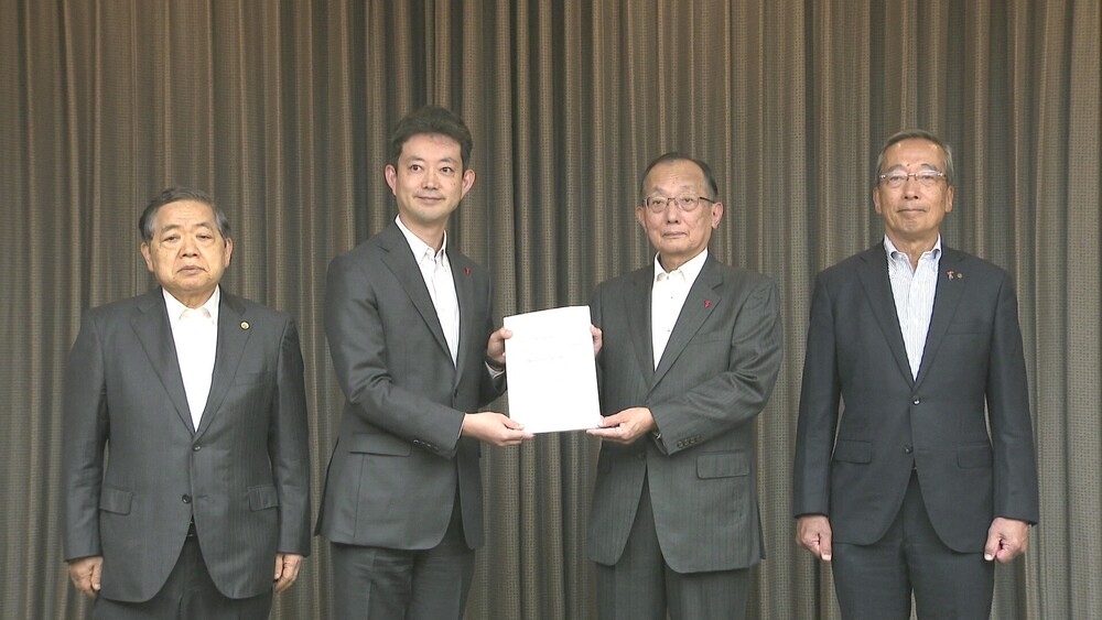 千葉県職員の給与　県人事委員会が４年連続で引き上げるよう熊谷知事に勧告