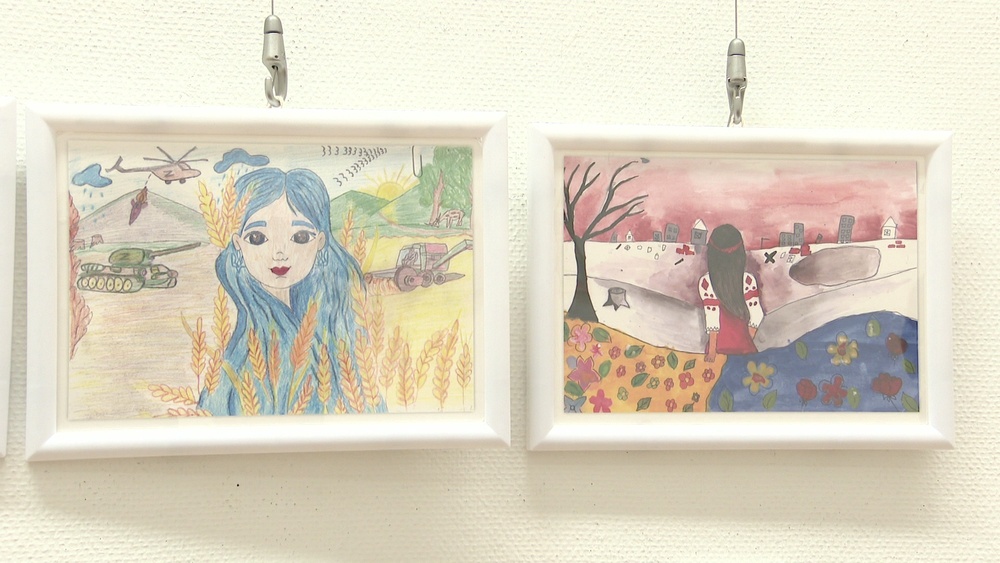 ロシアによる侵攻続く中　ウクライナの子どもたちが描いた絵画展　千葉・佐倉市