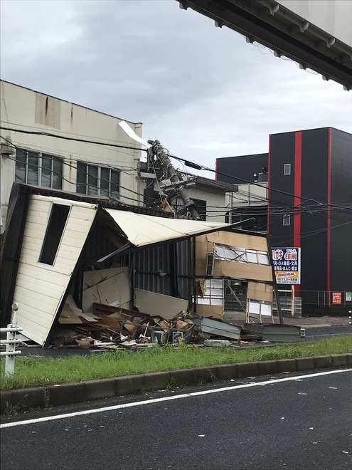 台風15号   千葉県内各地でも被害相次ぐ