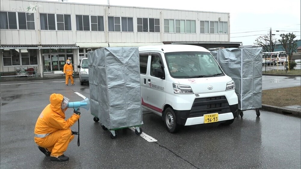 急ブレーキ体験などで安全運転の大切さ学ぶ JAFが「交通安全講習会」開催