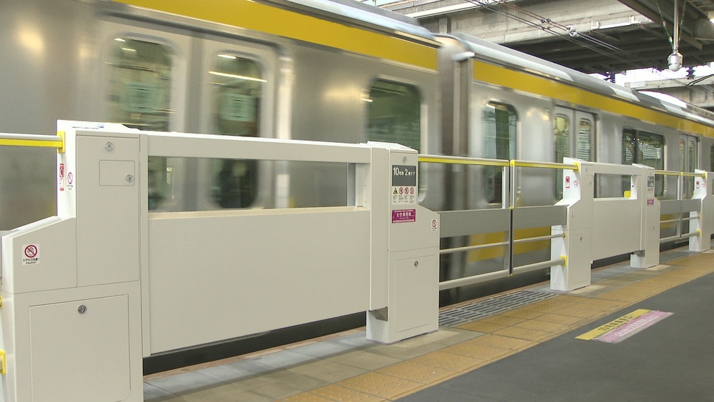 千葉市で初！ＪＲ千葉駅のホームで安全対策のドア稼働始まる　主要駅にも導入予定