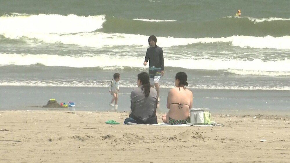 「初めての海は外房で」千葉県外からの海水浴客も　本格的なシーズン到来