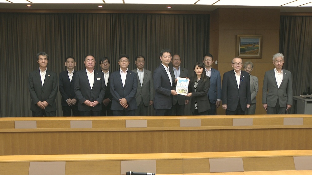 外環道と成田空港結ぶ北千葉道路早期整備を　沿線自治体が千葉県に要望書提出