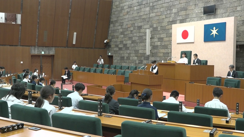 「一票で政治は変わる」千葉県で“高校生県議会”初開催　政治への参加意識高まる