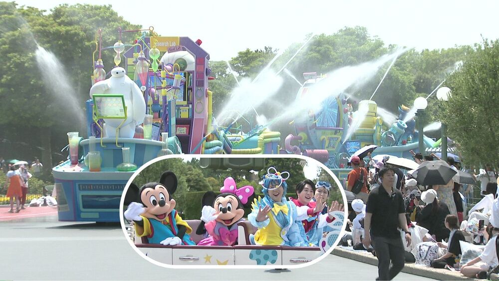 ディズニーで水しぶきを浴びる夏の特別イベント　あの人気バンドがサプライズ登場