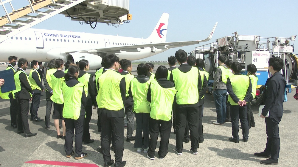 “必要な働き手は７万人”　４年後の機能強化を前に成田空港が人材確保へ見学会