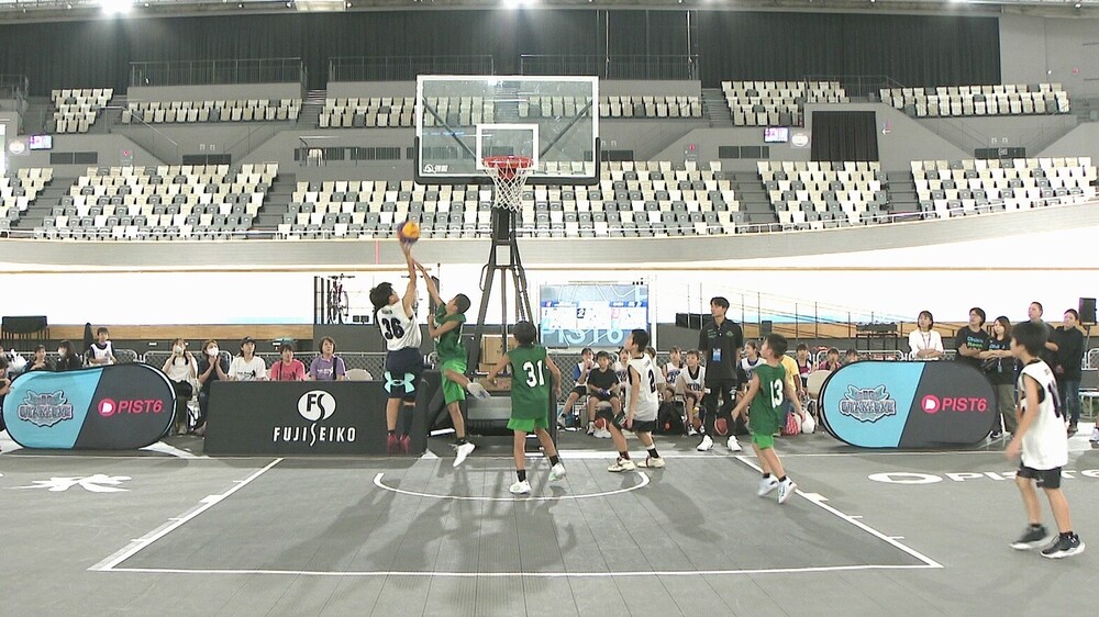 リングの高さものともせず　千葉市で３人制バスケの３X３小学生以下の大会