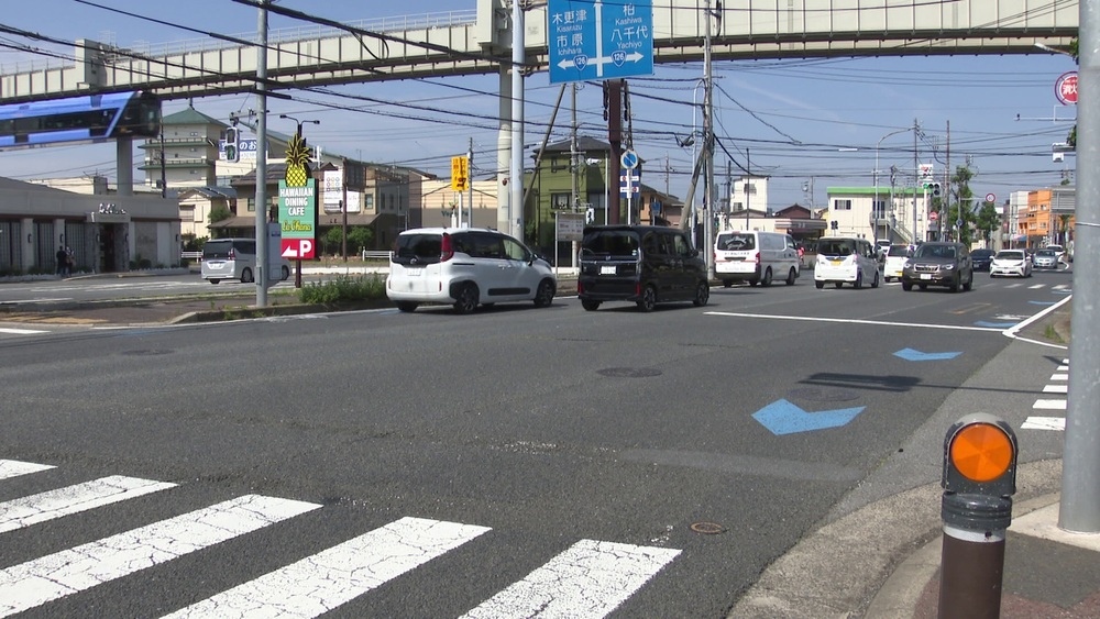 千葉市で信号無視してひき逃げか　その場から逃走した疑いで２９歳男逮捕