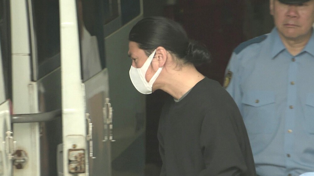 女性から電子マネーをだまし取ったか　俳優の宮島容疑者を再逮捕　余罪も捜査