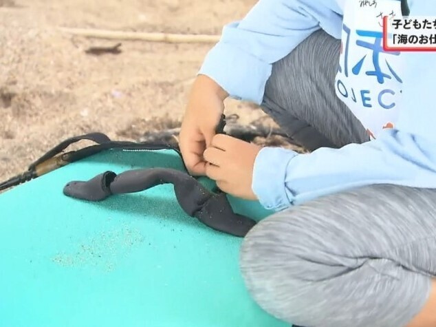 子どもたちが 海のお仕事 に挑戦 砂浜でゴミ拾いも チバテレ プラス
