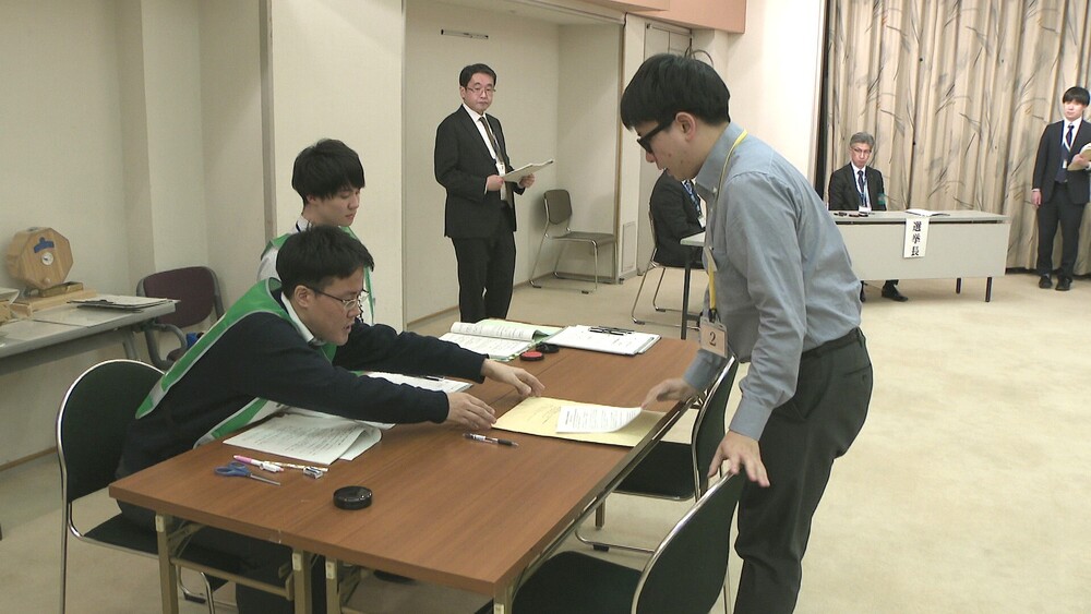 千葉県知事選あす告示 本番さながら立候補者の受付リハーサル実施