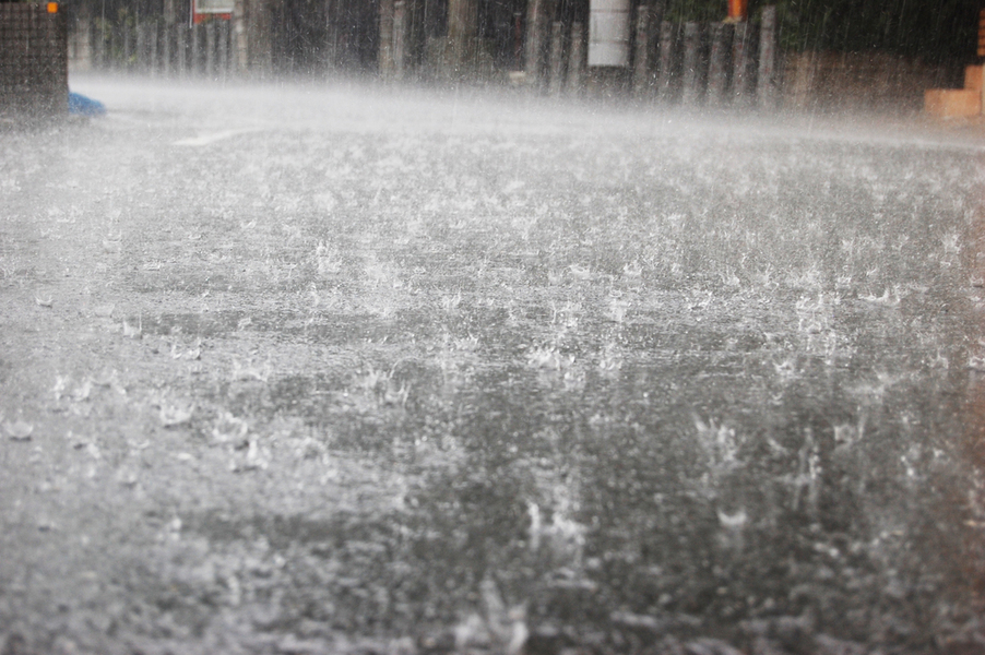 集中豪雨をもたらす「線状降水帯」の速報 気象庁が運用開始 ...