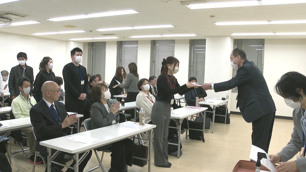 介護のプロ目指し専門知識学ぶ　３５人が半年間の講習修了し新たな門出