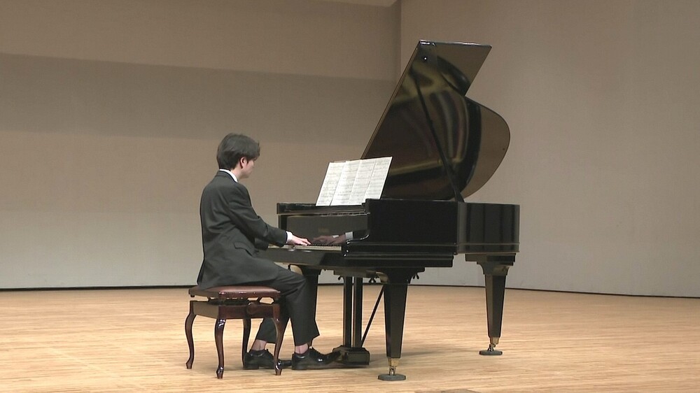 初めての演奏体験！製造途絶えた「松本ピアノ」　千葉県君津市のふるさと納税で
