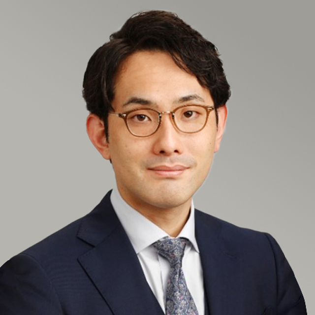 講師